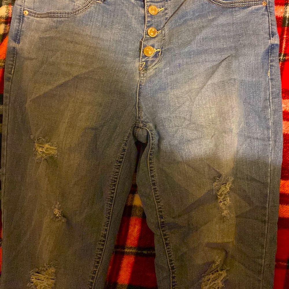 Wallflower size 13 Junior high rise jean